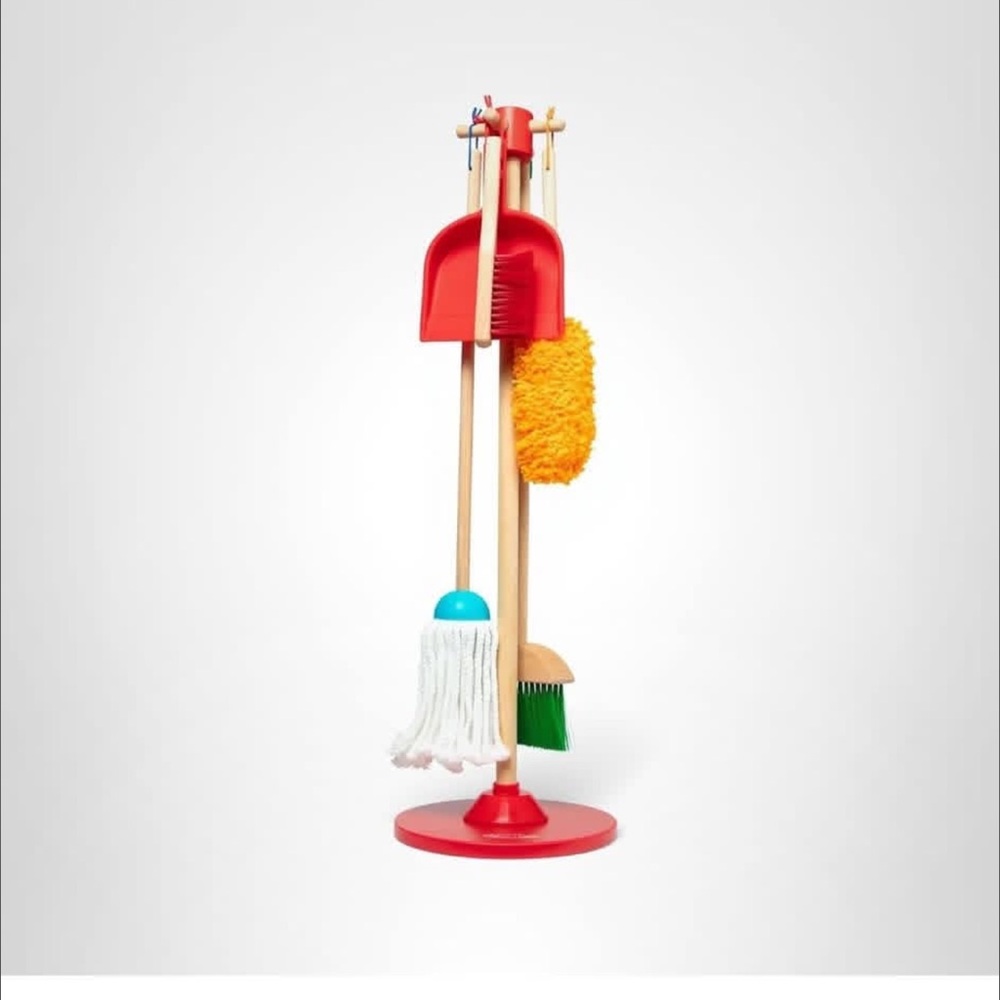 Melissa & Doug 6 pc Cleaning Set *sold